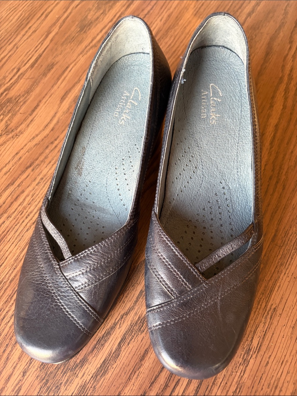 Clark’s Artisan Black Pumps, square toe, block heel, sz 6M